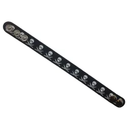 BD005 / Crânes sur fond noir 